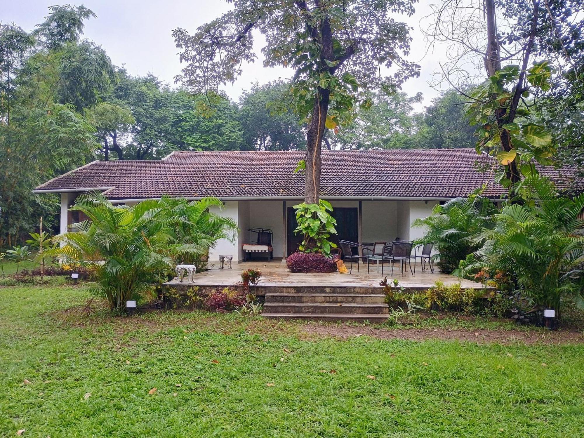 Banyan House - Luxurious 4 Bedroom Villa On One Acre, Near The Beach Nagaon  Kültér fotó